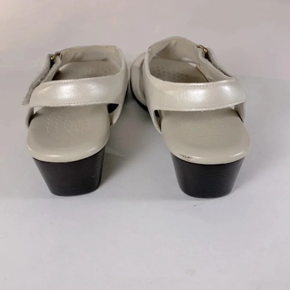 SAS Suntimer - Heeled Sandal pearl bone size 7.5 SLIM sandal supportive